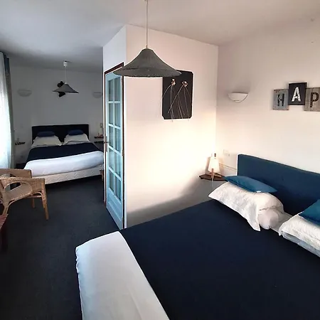 Les Embruns Sables D'olonne מלון 2*