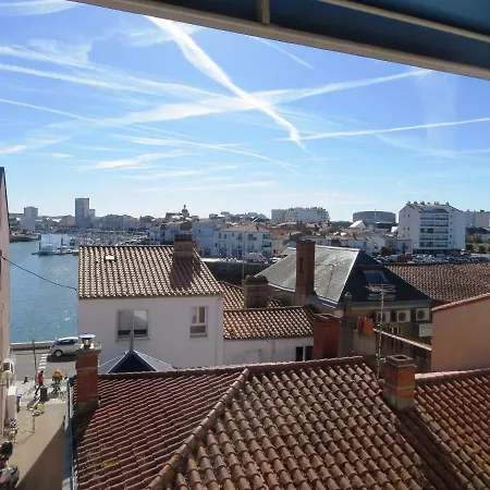 Les Embruns Sables D'olonne 2* لي سابلِ دولونْ