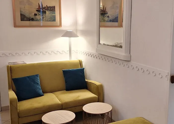 Les Embruns Sables D'olonne 2*